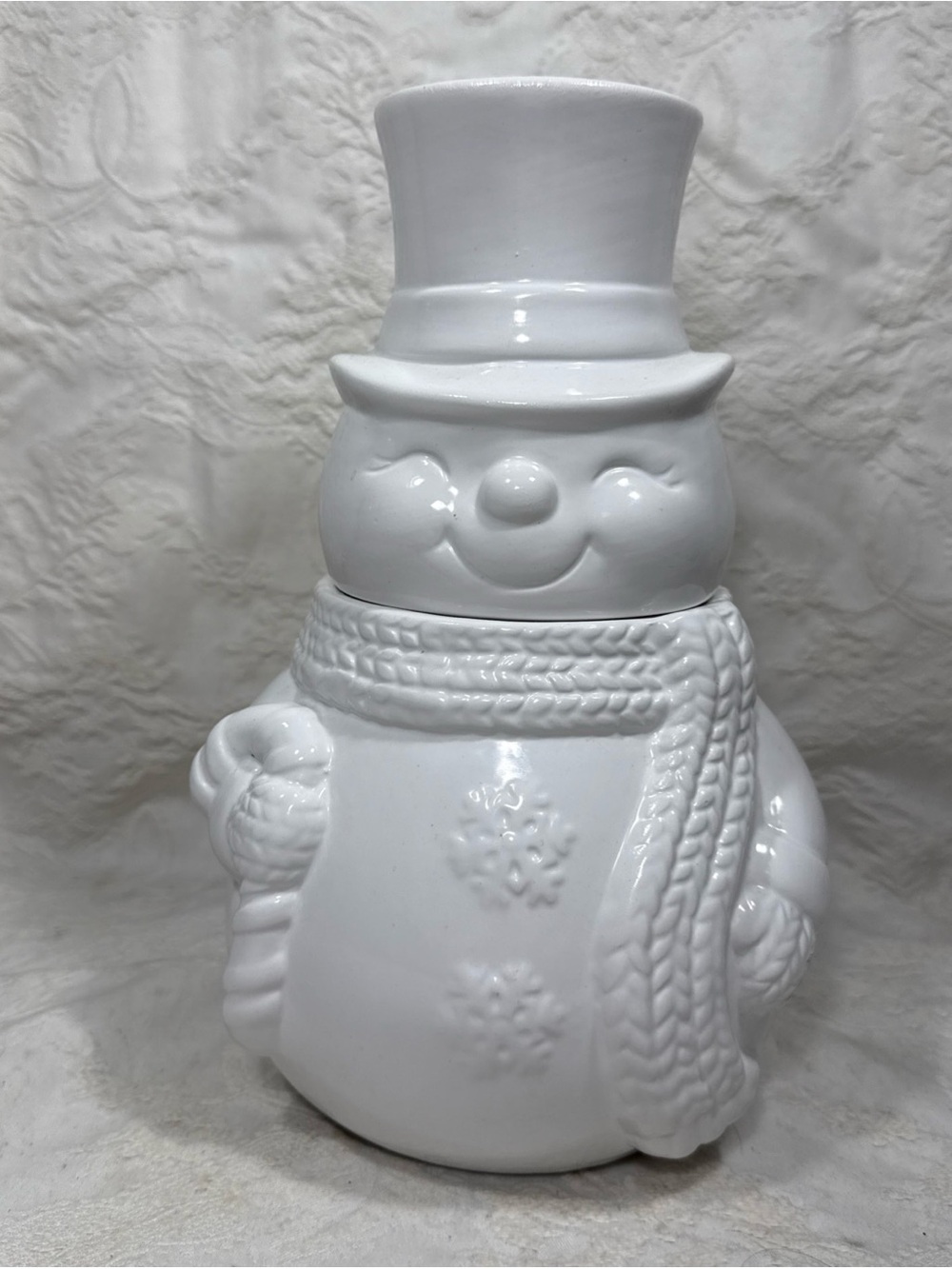 10” White Ceramic Snowman Cookie Jar with Lid Winter Christmas Holiday